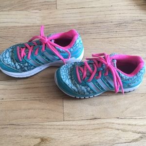 Litlle girls size 13 Adidas sneakers
